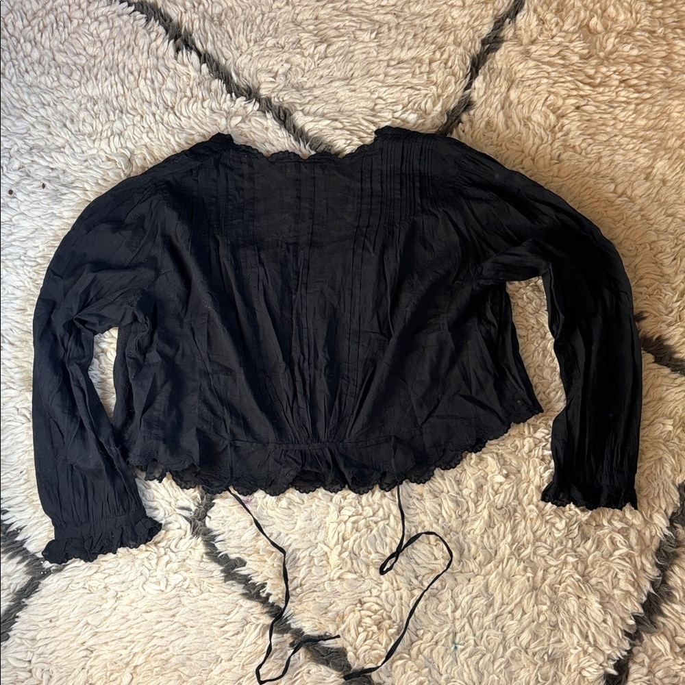 Doen Black Sheer Scalloped Button-Front Blouse - Picture 13 of 16